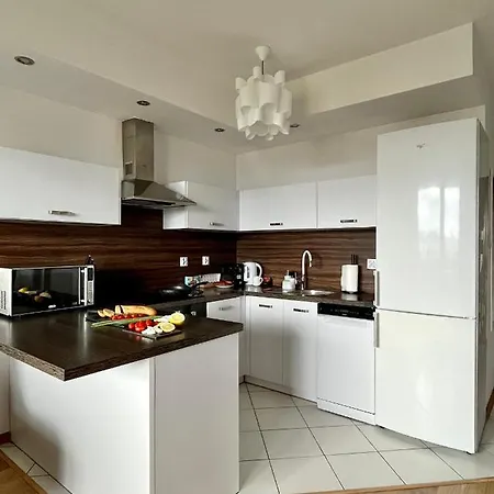 Apartment Apartament Umberto Eco 1 Jelenia Gora